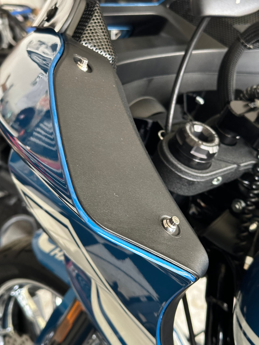 ARP 12 Point - HD M8 Softail Inner & Outer Fairing Bolt Set